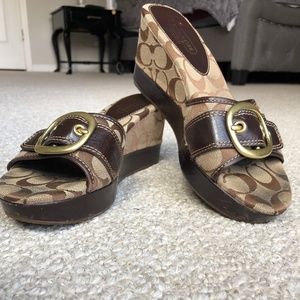 Coach Gretta Sandal Logo with buckle 8.5 wedge
